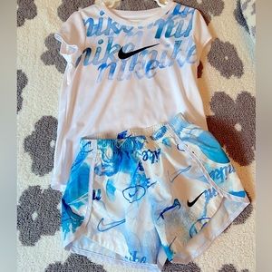 Nike Girls outfit size 6